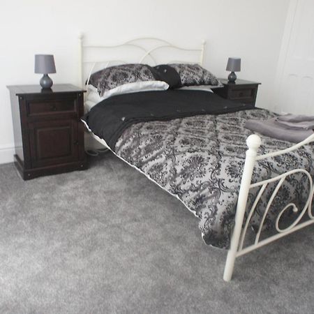 Flat 2 Opposite Travel Lodge Colwyn Bay Eksteriør bilde