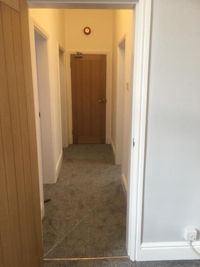 Flat 2 Opposite Travel Lodge Colwyn Bay Eksteriør bilde
