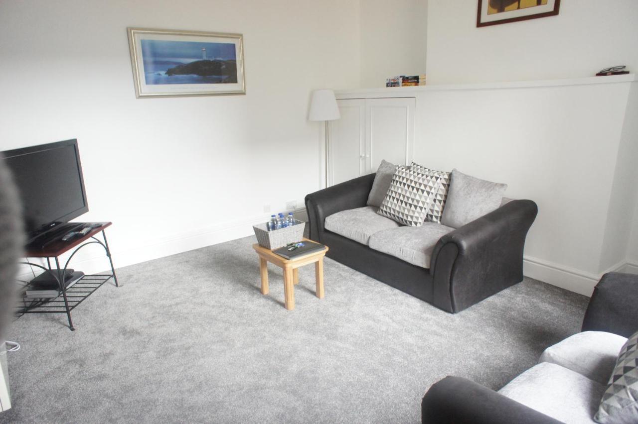 Flat 2 Opposite Travel Lodge Colwyn Bay Eksteriør bilde